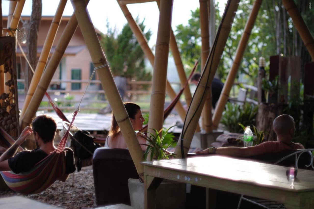 Chilling Hill Guesthouse ปาย ภายนอก รูปภาพ