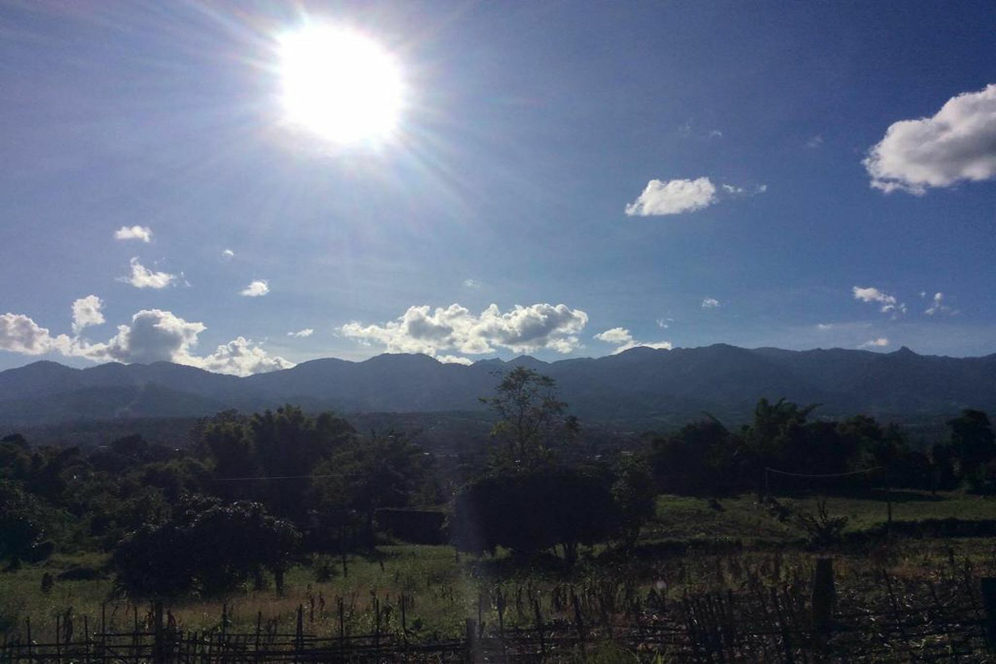 Chilling Hill Guesthouse ปาย ภายนอก รูปภาพ